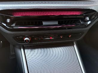 BMW 3-serie 330e Touring 292PK Steptronic M-Sport picture 29