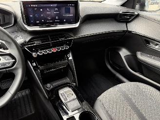 Peugeot 208 NEW MOD. 1.2 PureTech 101PK EAT8 Aut. Allure picture 23