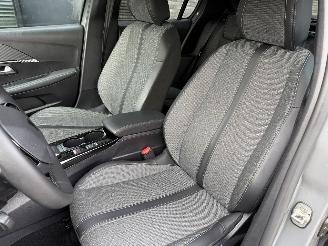 Peugeot 208 NEW MOD. 1.2 PureTech 101PK EAT8 Aut. Allure picture 20