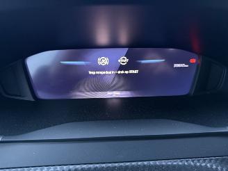 Peugeot 2008 NEW MOD. 1.2 PureTech 130 EAT8 Aut. Allure picture 20