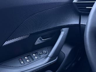 Peugeot 2008 NEW MOD. 1.2 PureTech 130 EAT8 Aut. Allure picture 29