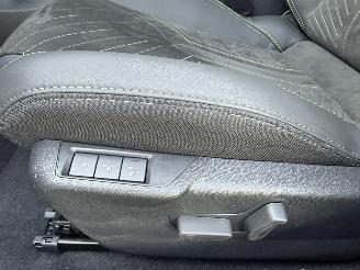 Peugeot e-2008 GT 54kWh 156PK Aut. NEW! picture 21