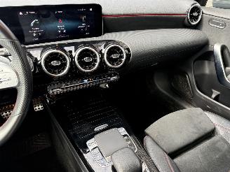 Mercedes A-klasse A200 163PK 7G-DCT AMG-Line picture 21