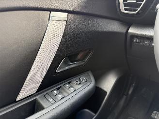 Citroën C4 NEW! 1.2 PT 131PK EAT8 Aut. Shine Luxe! picture 32