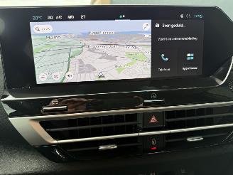 Citroën C4 NEW! 1.2 PT 131PK EAT8 Aut. Shine Luxe! picture 22