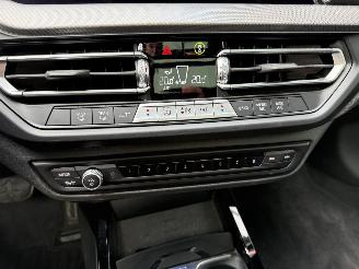 BMW 1-serie M-SPORT FULL OPTIONS! 118i 136PK Steptronic picture 31