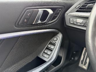 BMW 1-serie M-SPORT FULL OPTIONS! 118i 136PK Steptronic picture 37