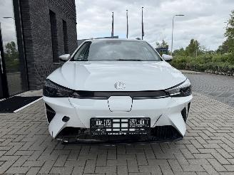 MG MG5 Electric 61kWh Long Range 157PK Aut. Luxury picture 5