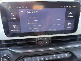 Fiat 600 E La Prima 54kWh 157PK Aut. VOL! picture 23