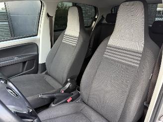 Volkswagen Up! 1.0 MPI 60PK BMT High-UP! ECC Stoelverw. Multifunc. stuur 17” VOL! picture 19