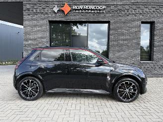 škoda osobní automobily Renault 5 NEW ICONIC! Comfort Range 52kWh 150PK Aut. 2025/5