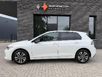 uszkodzony samochody osobowe Volkswagen Golf NEW! 1.5 eTSI 150PK DSG7 Energy 2026/8