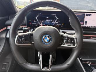 BMW i5 Touring eDrive40 84kWh 341PK M-Sport picture 21