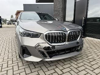 BMW i5 Touring eDrive40 84kWh 341PK M-Sport picture 4