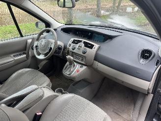 Renault Scenic 2.0 16v Automaat! picture 8