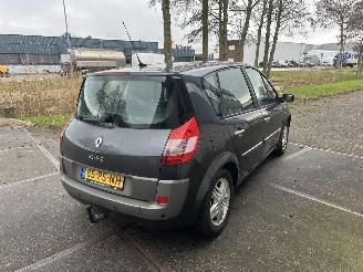 Renault Scenic 2.0 16v Automaat! picture 4