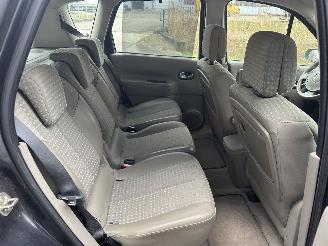 Renault Scenic 2.0 16v Automaat! picture 9