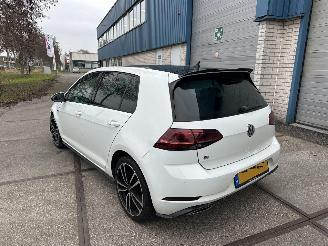 Volkswagen Golf 1.5 TSI DSG R-Line picture 5