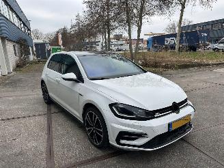 uszkodzony samochody osobowe Volkswagen Golf 1.5 TSI DSG R-Line 2018/1