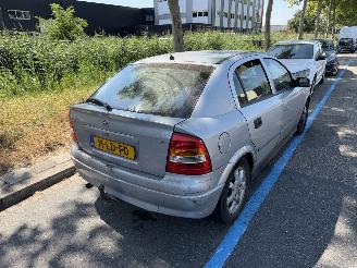 Opel Astra 1.6 airco picture 3