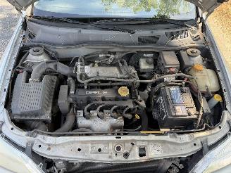 Opel Astra 1.6 airco picture 7