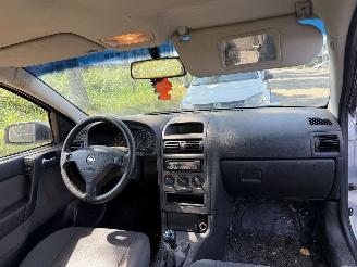 Opel Astra 1.6 airco picture 6