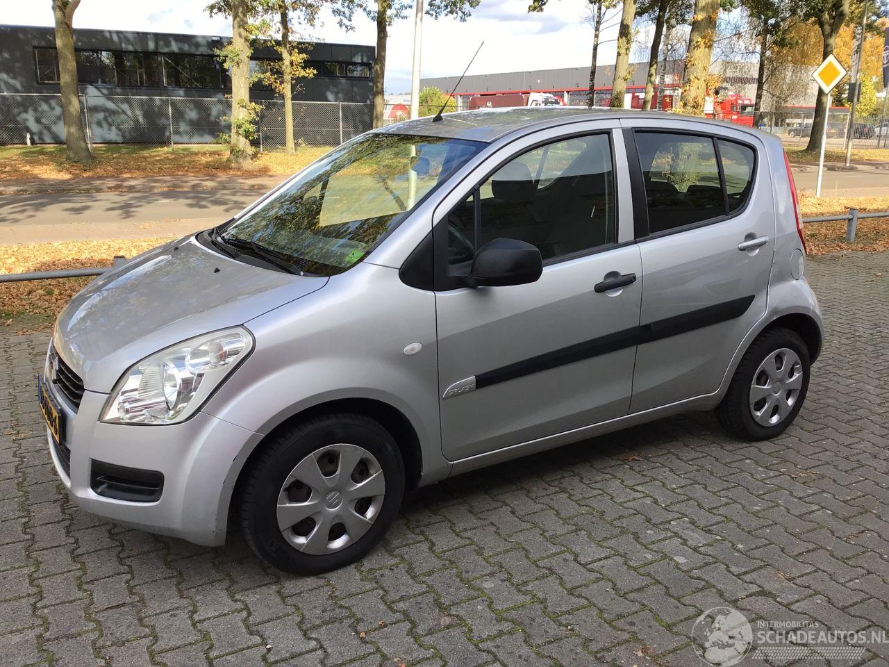 Suzuki Splash Splash 1.0 airco met zeer lichte schade en weinig km