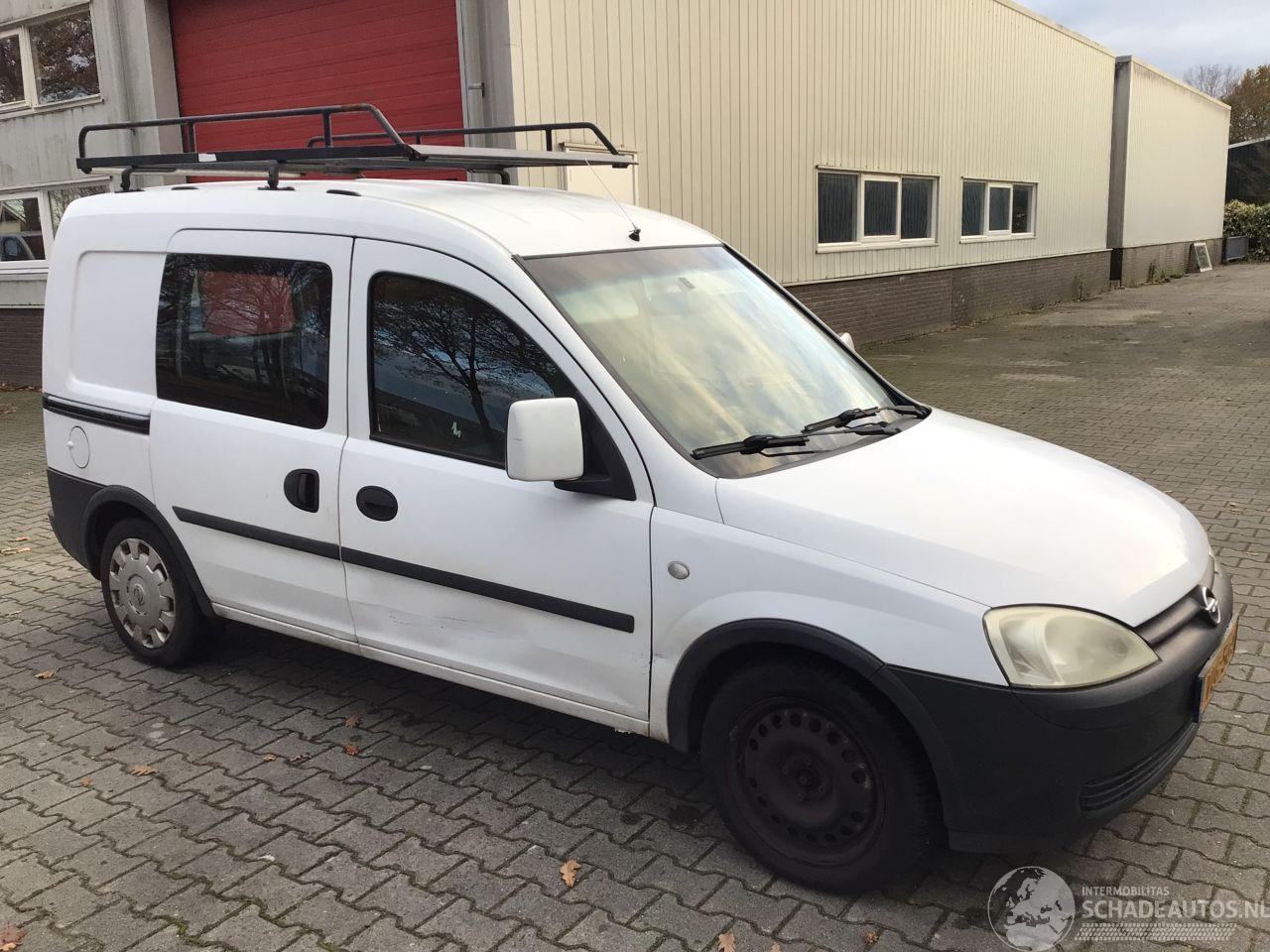 Opel Combo -C-VAN 1.6 benzine / lpg met lichte schade