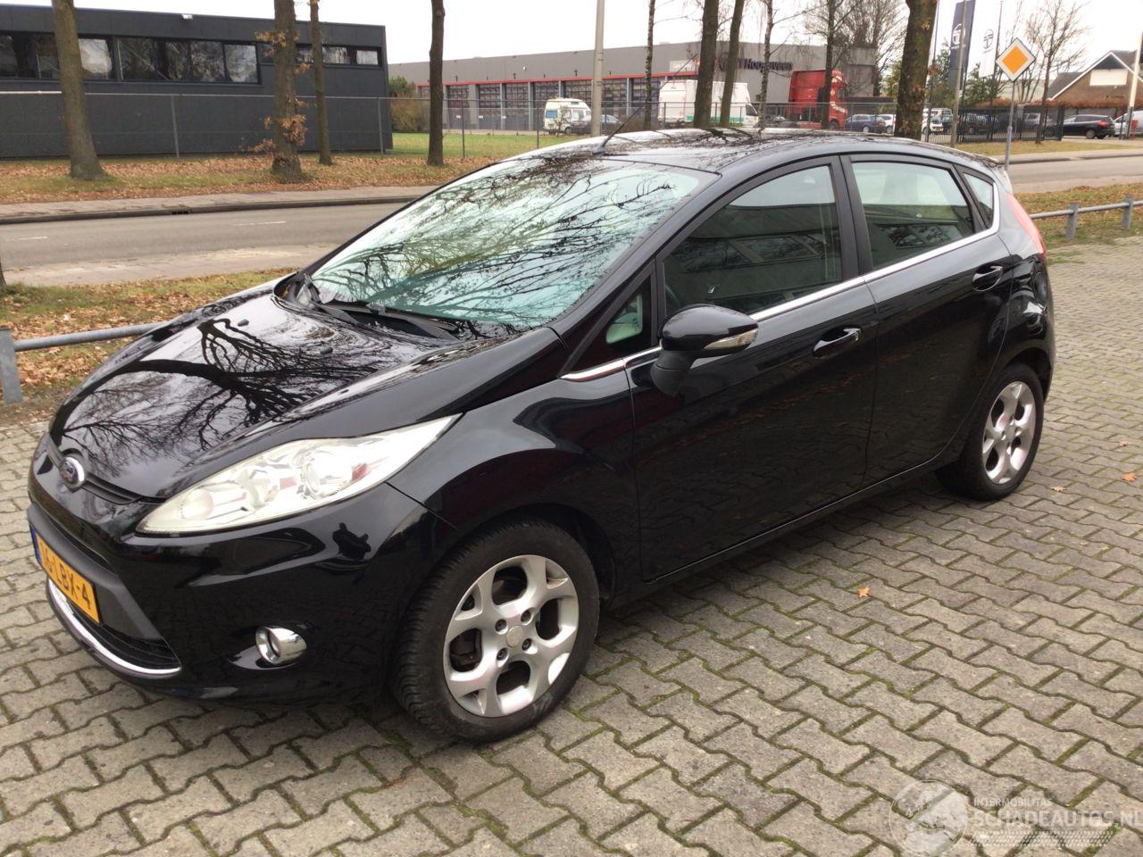 Ford Fiesta Fiesta 1.2 TITANIUM uitvoering GEEN SCHADE