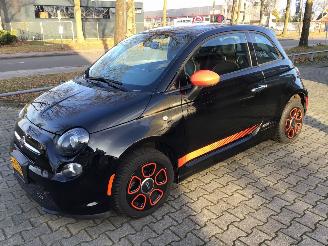krockskadad bil auto Fiat 500E 500 elektrisch full opties zeer lichte schade 2016/10