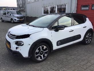 damaged passenger cars Citroën C3 1.2 S&S SHINE lichte schade 2018/4