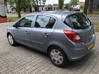 Opel Corsa 1.4-16v enjoy picture 4