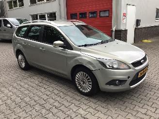 Ford Focus 1.8 LIMITED lichte schade picture 2