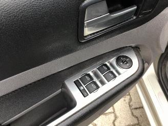 Ford Focus 1.8 LIMITED lichte schade picture 6