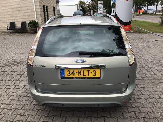 Ford Focus 1.8 limited Edison met zeer lichte schade picture 4