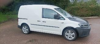 Volkswagen Caddy Bj:02-2016 Facelift 2.0-TDI Airconditioning Elektrische ramen Elektrische-spiegels centrale vergrendeling met afstandsbediening Start-Stop systeem Tussenwand met glas picture 4