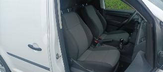 Volkswagen Caddy Bj:02-2016 Facelift 2.0-TDI Airconditioning Elektrische ramen Elektrische-spiegels centrale vergrendeling met afstandsbediening Start-Stop systeem Tussenwand met glas picture 20