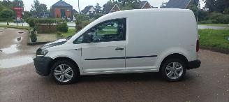 Volkswagen Caddy Bj:02-2016 Facelift 2.0-TDI Airconditioning Elektrische ramen Elektrische-spiegels centrale vergrendeling met afstandsbediening Start-Stop systeem Tussenwand met glas picture 9