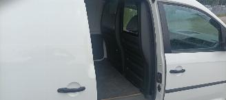 Volkswagen Caddy Bj:02-2016 Facelift 2.0-TDI Airconditioning Elektrische ramen Elektrische-spiegels centrale vergrendeling met afstandsbediening Start-Stop systeem Tussenwand met glas picture 22