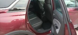 Opel Crossland Bj:04-2018 1.2-T. Automatik Climatecontrol Navigatie Stoelverwarming Lichtautomaat Privacyglas Stuurwiel met verwarming armsteun Trekhaak Mistlampen Parkeersensoren voor en achter picture 16