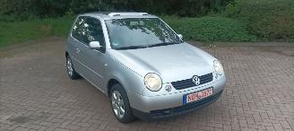 Volkswagen Lupo Bj:02-2003 1e-eigenaar 1.4benzine Cambridge uitvoering Elektrische ramen Elek schuifdak Leren stuurwiel Centrale vergrendeling Orginele vw velgen picture 9