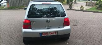 Volkswagen Lupo Bj:02-2003 1e-eigenaar 1.4benzine Cambridge uitvoering Elektrische ramen Elek schuifdak Leren stuurwiel Centrale vergrendeling Orginele vw velgen picture 5