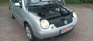 Volkswagen Lupo Bj:02-2003 1e-eigenaar 1.4benzine Cambridge uitvoering Elektrische ramen Elek schuifdak Leren stuurwiel Centrale vergrendeling Orginele vw velgen picture 19