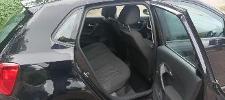 Volkswagen Polo Bj:03-2016 Facelift 1.4-TDI Climatecontrol Stoelverwarming Leren stuurwiel Elektrische ramen Elektrische-spiegels met verwarming Centrale vergrendeling met afstandsbediening Start-Stop systeem Dagrijverlichting picture 25