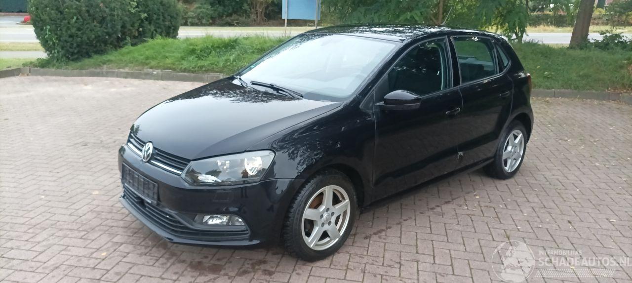 Volkswagen Polo Bj:03-2016 Facelift 1.4-TDI Climatecontrol Stoelverwarming Leren stuurwiel Elektrische ramen Elektrische-spiegels met verwarming Centrale vergrendeling met afstandsbediening Start-Stop systeem Dagrijverlichting