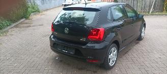 Volkswagen Polo Bj:03-2016 Facelift 1.4-TDI Climatecontrol Stoelverwarming Leren stuurwiel Elektrische ramen Elektrische-spiegels met verwarming Centrale vergrendeling met afstandsbediening Start-Stop systeem Dagrijverlichting picture 6