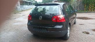 Volkswagen Golf 1.4-16v 80pk Climatecontrol CruiseControl Leren-Stuurwiel Mistlampen Parkeersensoren elek-ramen elek-buiten spiegel picture 5