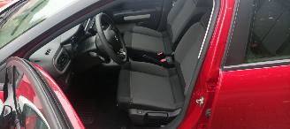 Citroën C3 1.2-benzine Full-Led koplampen Led dagrijverlichting Mistlampen Bi-Color pearl metallic lak Start-Stop systeem Drive Lane Assist Radio Usb Dab stoelverwarming Cruisecontrol picture 15