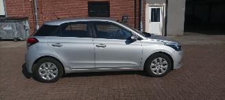 Hyundai I-20 1.2-16v Airconditioning Elektrische ramen Elektrische-spiegels met verwarming Centrale vergrendeling met afstandsbediening radio Usb picture 8