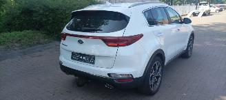 Kia Sportage 2.0-GT 185pk Diesel MHEV Automaat 4WD Leder JBL Dab audio Stoelverwarming Stoelventilatie Full-Led koplampenLed achterlichten Cruisecontrol Dimmende binnenspiegel Trekhaak CruiseControl 4xStoelverwarming Blindspot Systeem 360 Camerasysteem Elektrische ach picture 5